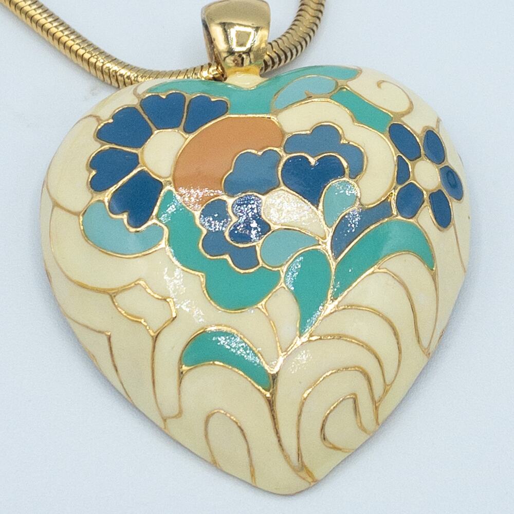 Vintage Cloisonné Enamel Heart Necklace Floral Gold Tone - Picture 2 of 7
